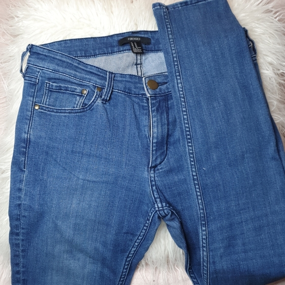6 for $30‼or 3 for $19‼forever 21 skinny jeans - Picture 4 of 5